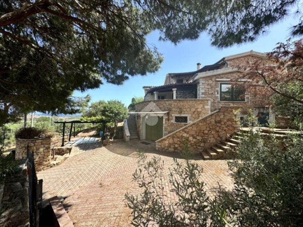 casa indipendente in vendita a Budoni in zona Solità