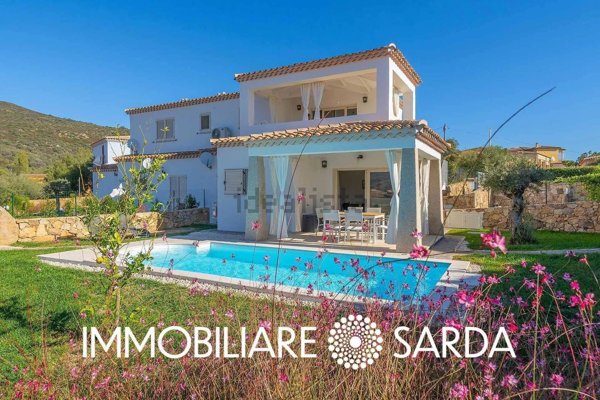 casa indipendente in vendita a Budoni in zona Limpiddu