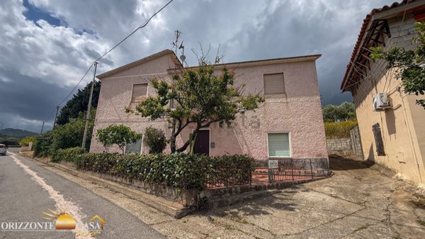 casa indipendente in vendita a Budoni in zona San Lorenzo