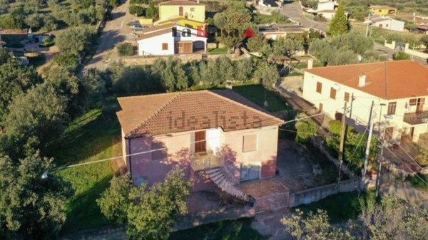casa indipendente in vendita a Budoni in zona Tamarispa