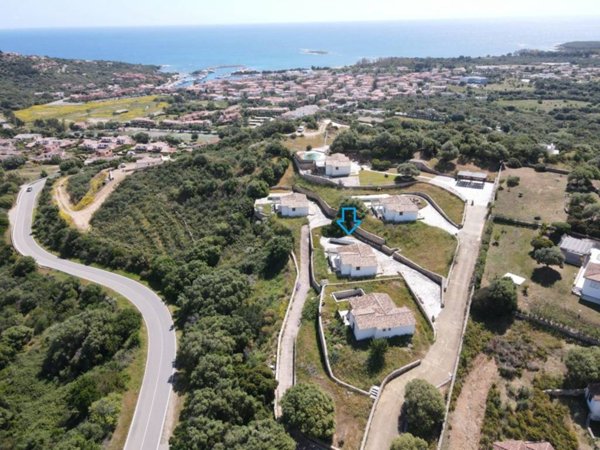 casa indipendente in vendita a Budoni in zona Ottiolu