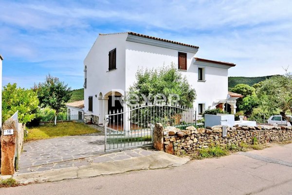 appartamento in vendita a Budoni in zona Maiorca / Li Troni