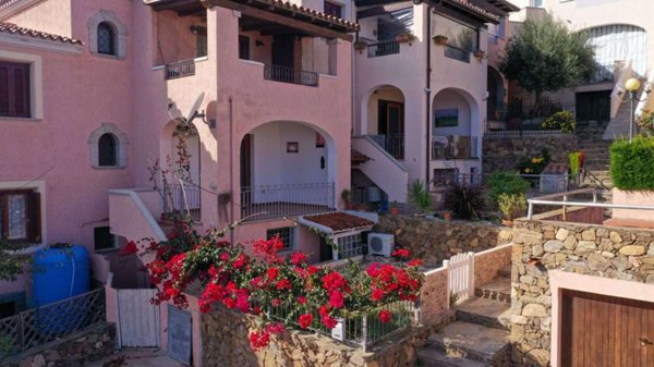 appartamento in vendita a Budoni in zona Malamorì
