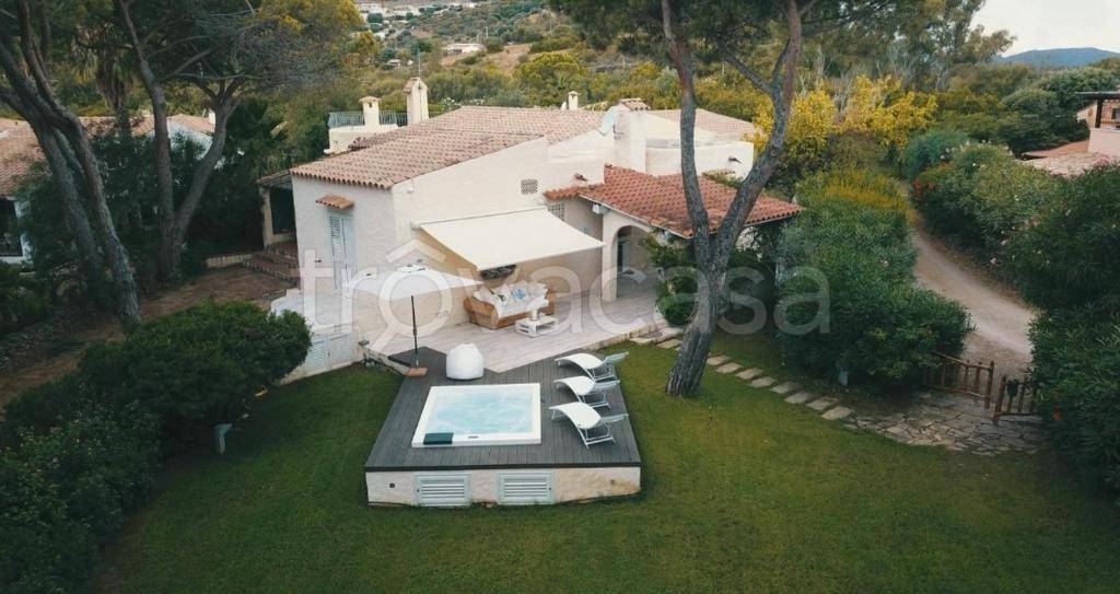 casa indipendente in vendita a Budoni