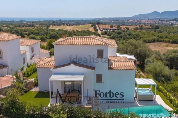 casa indipendente in vendita a Budoni in zona Malamorì