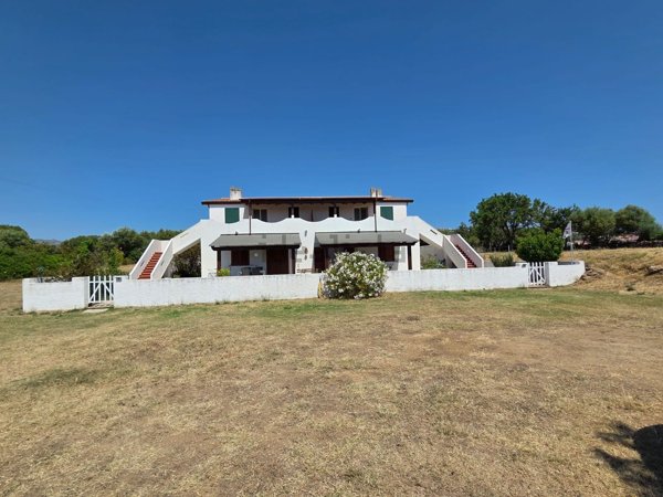 casa indipendente in vendita a Budoni in zona Agrustos