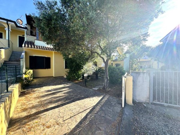 appartamento in vendita a Budoni in zona San Lorenzo