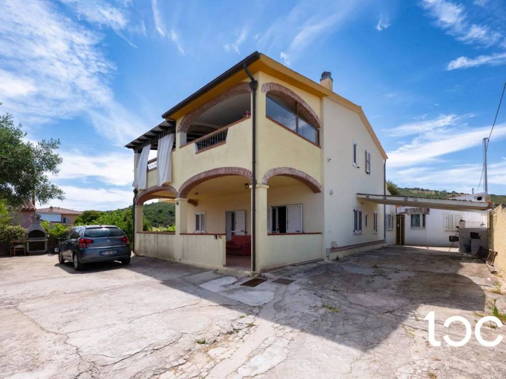 appartamento in vendita a Budoni in zona Budoni centro