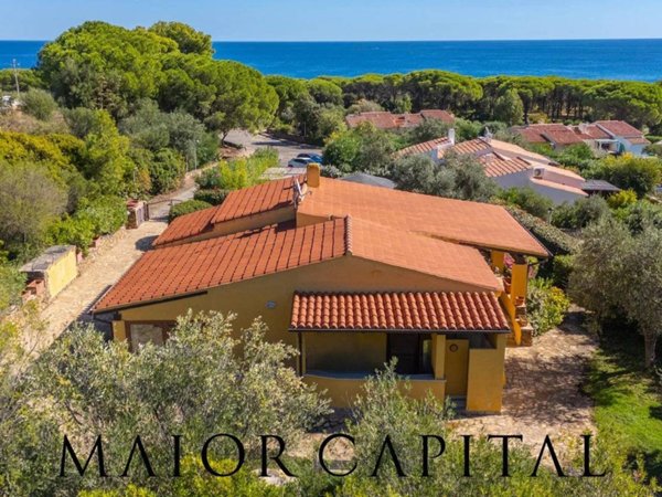 casa indipendente in vendita a Budoni in zona Baia Sant 'Anna