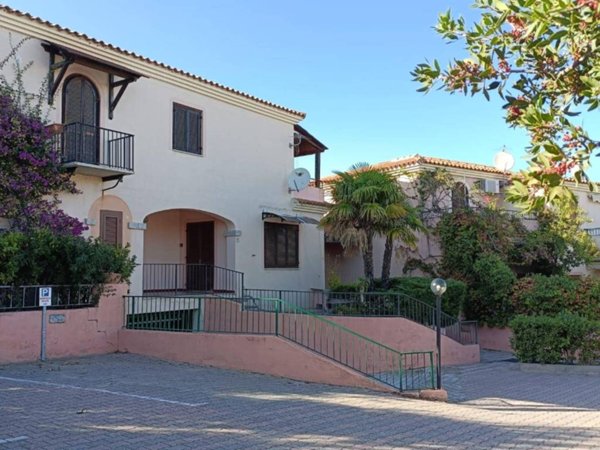 casa indipendente in vendita a Budoni in zona Ottiolu