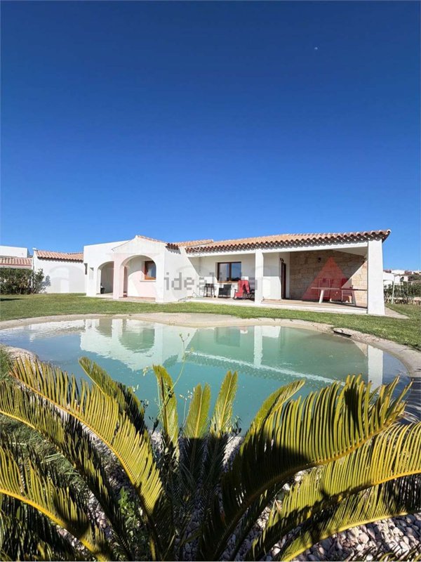 casa indipendente in vendita a Budoni in zona Tanaunella