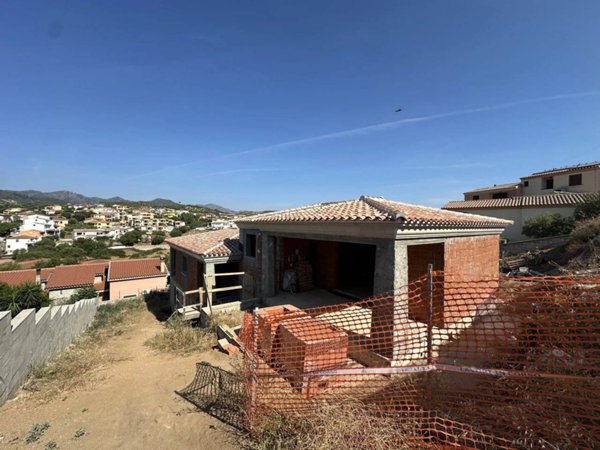 casa indipendente in vendita a Budoni in zona Budoni centro