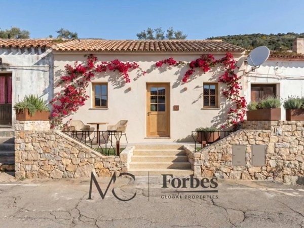 casa indipendente in vendita a Budoni in zona Berruiles
