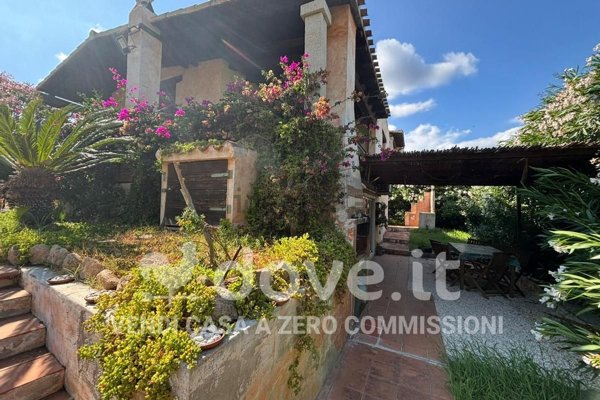 casa indipendente in vendita a Budoni in zona Tanaunella