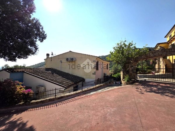 appartamento in vendita a Budoni in zona Luttuni
