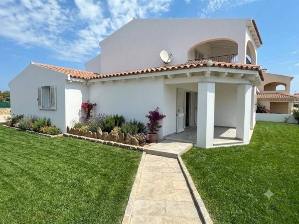 casa indipendente in vendita a Budoni in zona Budoni centro