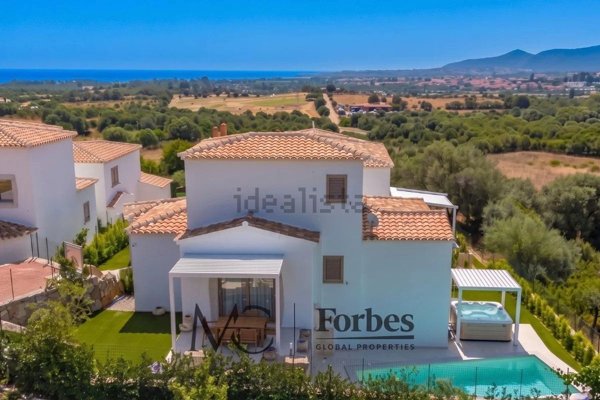 casa indipendente in vendita a Budoni in zona Malamorì