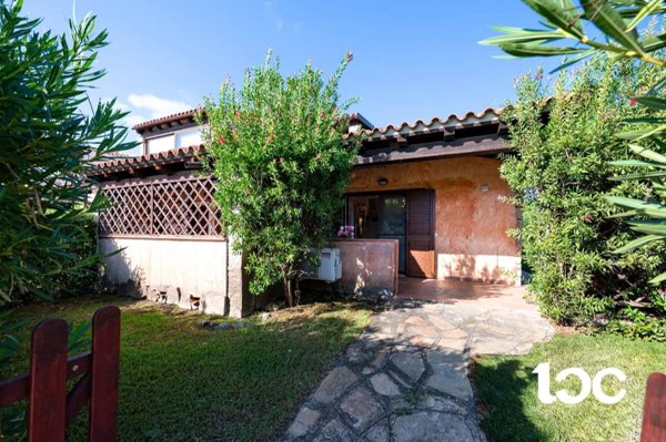 casa indipendente in vendita a Budoni in zona Ottiolu