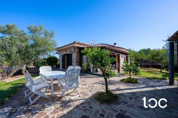 casa indipendente in vendita a Budoni in zona Limpiddu
