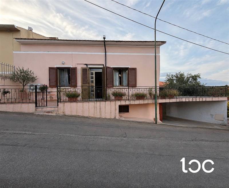 appartamento in vendita a Budoni in zona Tamarispa