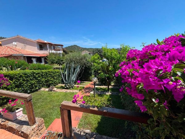casa indipendente in vendita a Budoni in zona Ottiolu