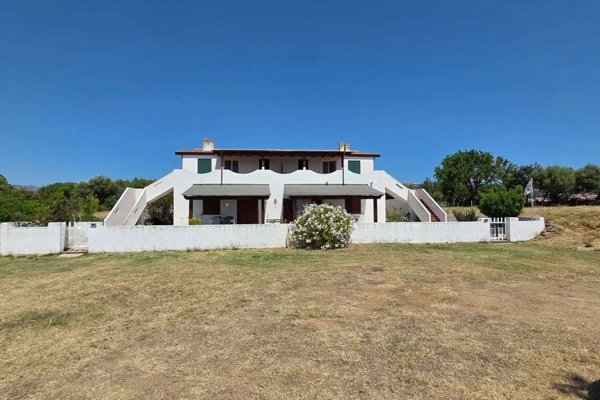 casa indipendente in vendita a Budoni in zona Berruiles
