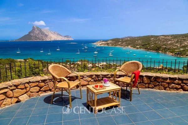 casa indipendente in vendita a San Teodoro(SS) in zona Monte Petrosu