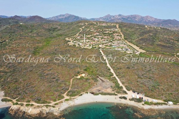 casa indipendente in vendita a San Teodoro(SS) in zona Costa Caddu