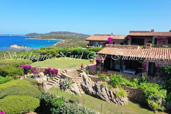 casa indipendente in vendita a San Teodoro(SS) in zona Monte Petrosu