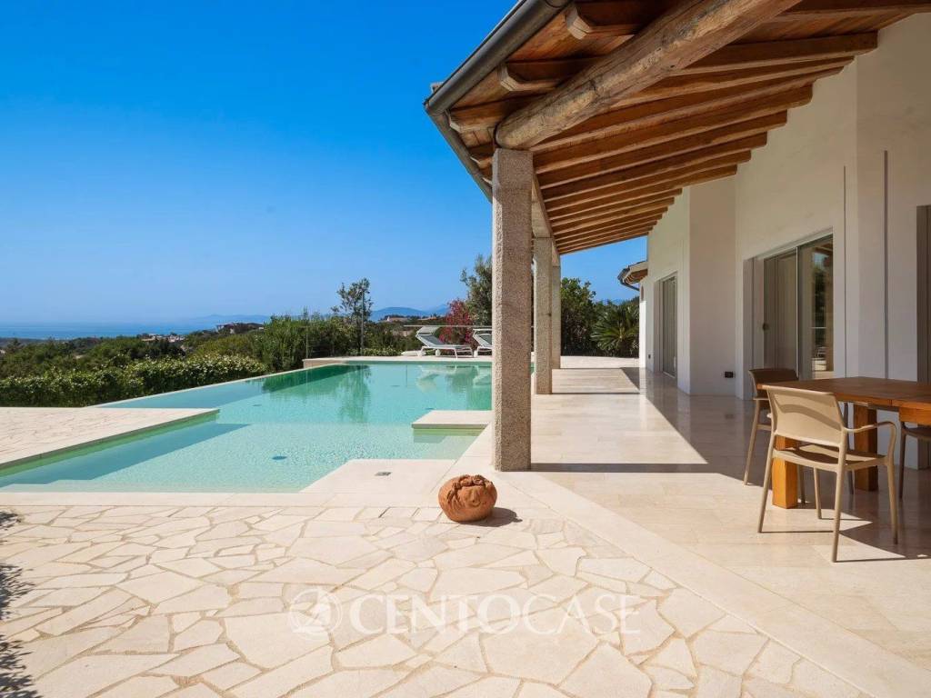 casa indipendente in vendita a San Teodoro(SS) in zona Monte Petrosu