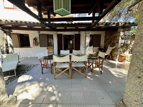 casa indipendente in vendita a San Teodoro(SS) in zona La Cinta