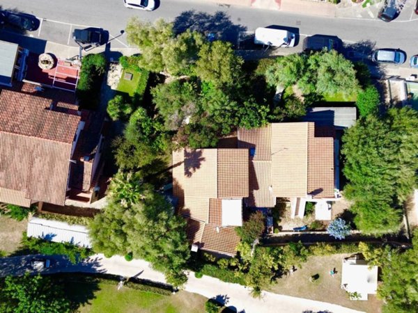 casa indipendente in vendita a San Teodoro(SS) in zona La Cinta