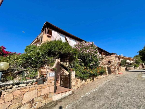 appartamento in vendita a San Teodoro(SS) in zona Monte Petrosu