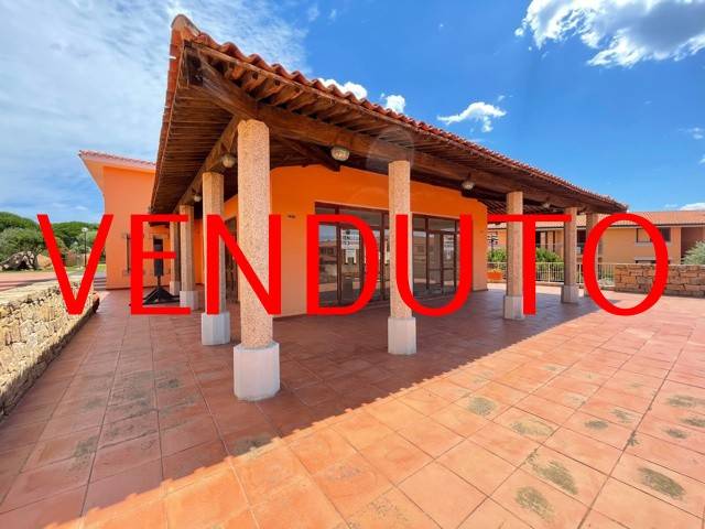 negozio in vendita a San Teodoro(SS) in zona Capo Coda Cavallo