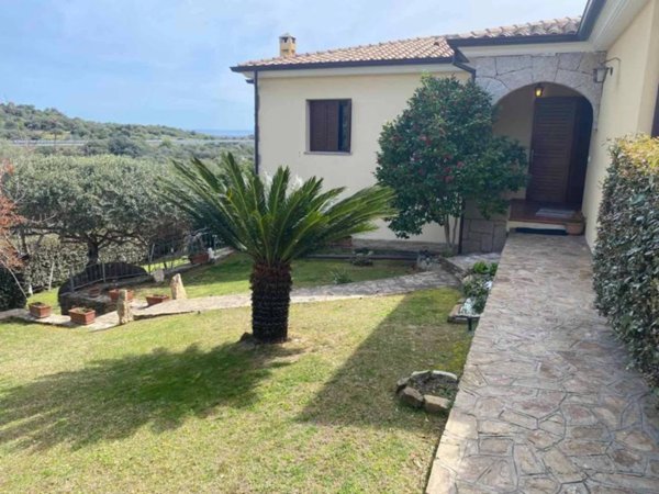 casa indipendente in vendita a San Teodoro(SS) in zona Terrapadeddda