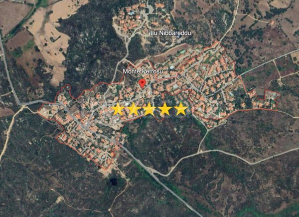 appartamento in vendita a San Teodoro(SS) in zona Monte Petrosu