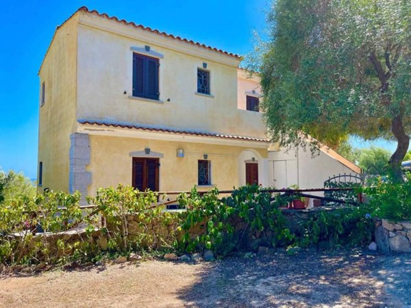 appartamento in vendita a San Teodoro(SS) in zona Lu Impostu