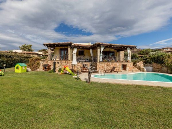 casa indipendente in vendita a San Teodoro(SS) in zona Capo Coda Cavallo