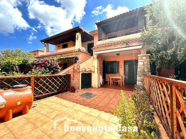 casa indipendente in vendita a San Teodoro(SS) in zona Nuragheddu