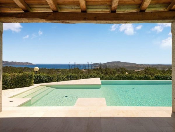 casa indipendente in vendita a San Teodoro(SS) in zona Monte Petrosu