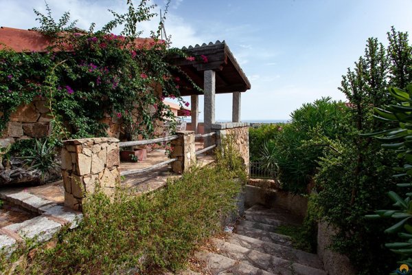 casa indipendente in vendita a San Teodoro(SS) in zona San Teodoro centro
