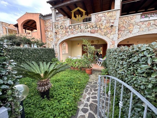 casa indipendente in vendita a San Teodoro(SS) in zona La Cinta