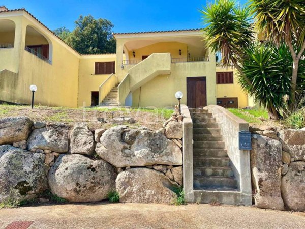 casa indipendente in vendita a San Teodoro(SS)