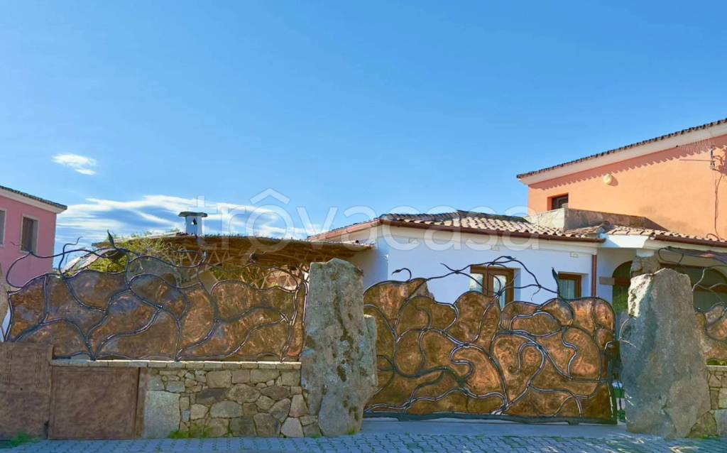 casa indipendente in vendita a San Teodoro(SS)