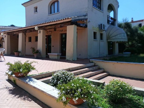 negozio in vendita a San Teodoro(SS) in zona San Teodoro centro