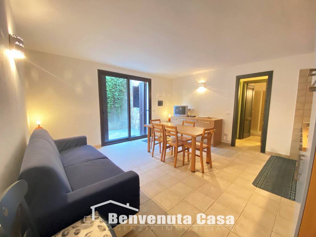 appartamento in vendita a San Teodoro(SS) in zona Monte Petrosu