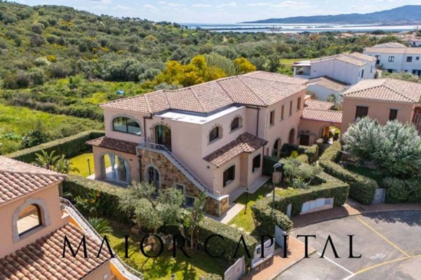 casa indipendente in vendita a San Teodoro(SS) in zona Lu Impostu