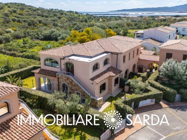 casa indipendente in vendita a San Teodoro(SS) in zona Lu Fraili