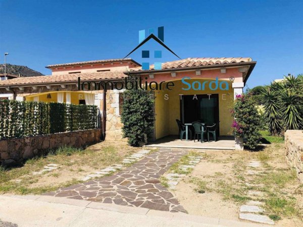casa indipendente in vendita a San Teodoro(SS) in zona Lu Fraili