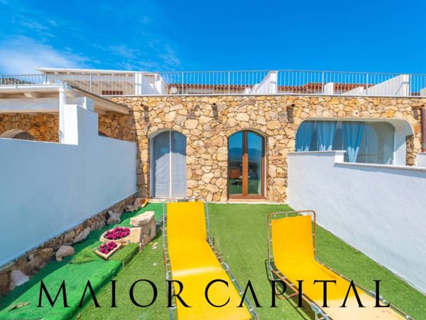 casa indipendente in vendita a San Teodoro(SS) in zona Lu Fraili
